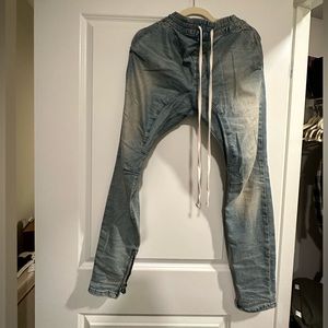Pacsun Jean Joggers with draw strings.